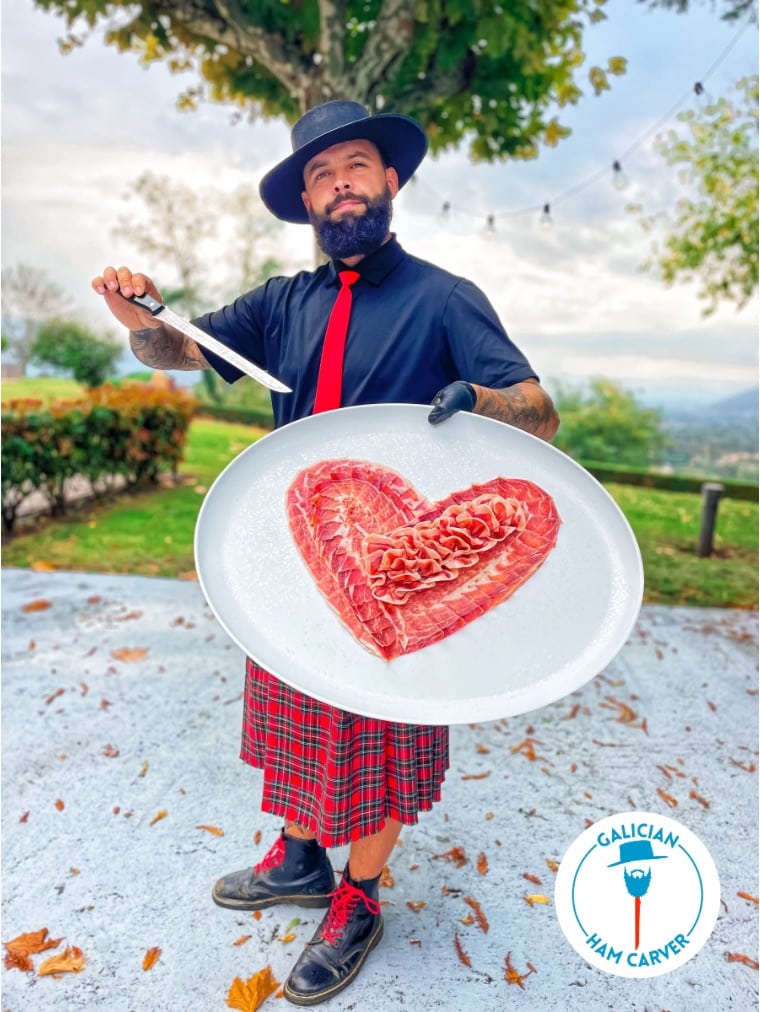 Cortador de jamón en A Coruña – Julio García Galician Ham Carver