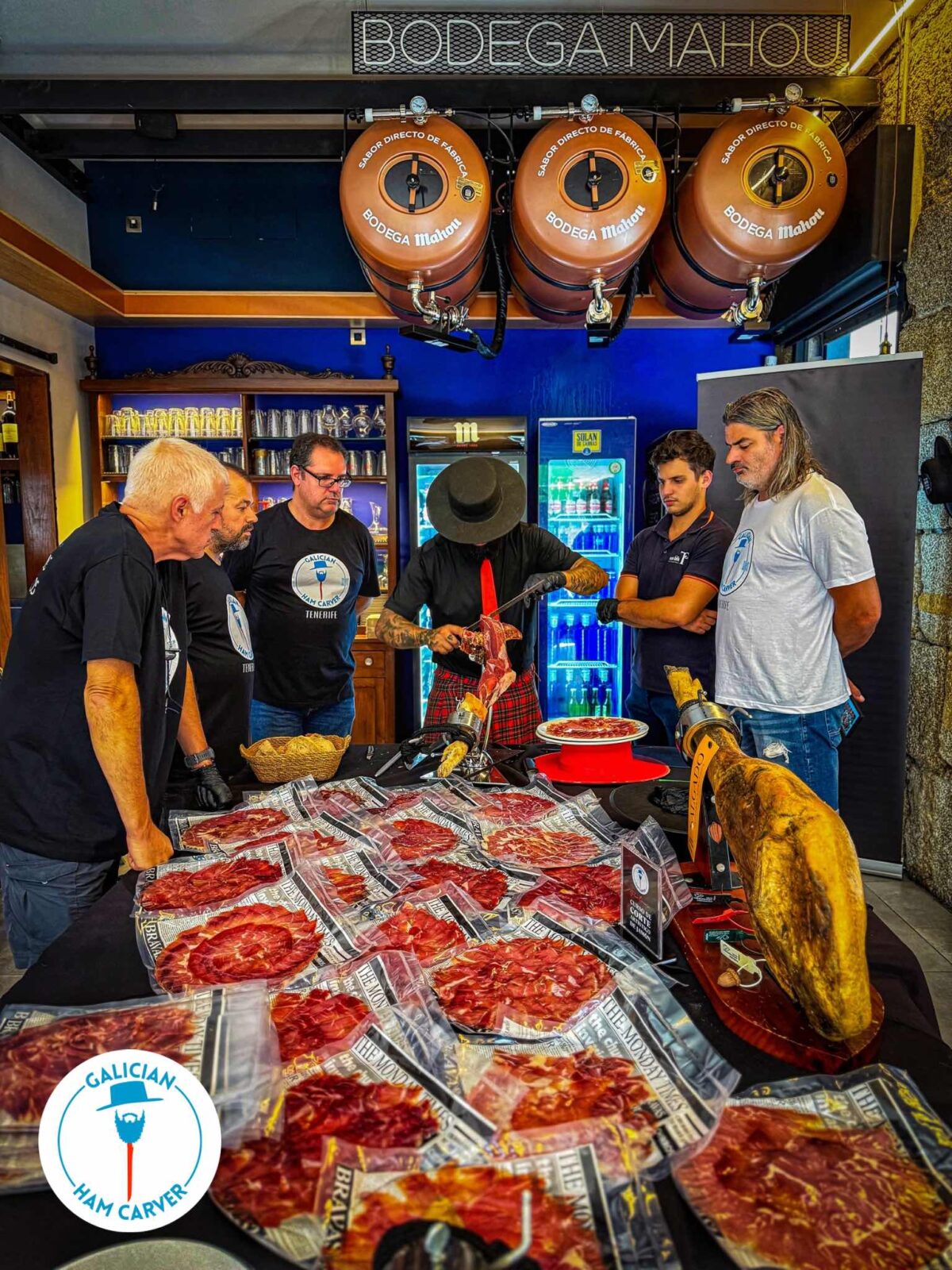 Curso de corte artístico de jamón en Galicia – O Carballiño, Ourense – Gira 'El mejor cortador es el que más se divierte'