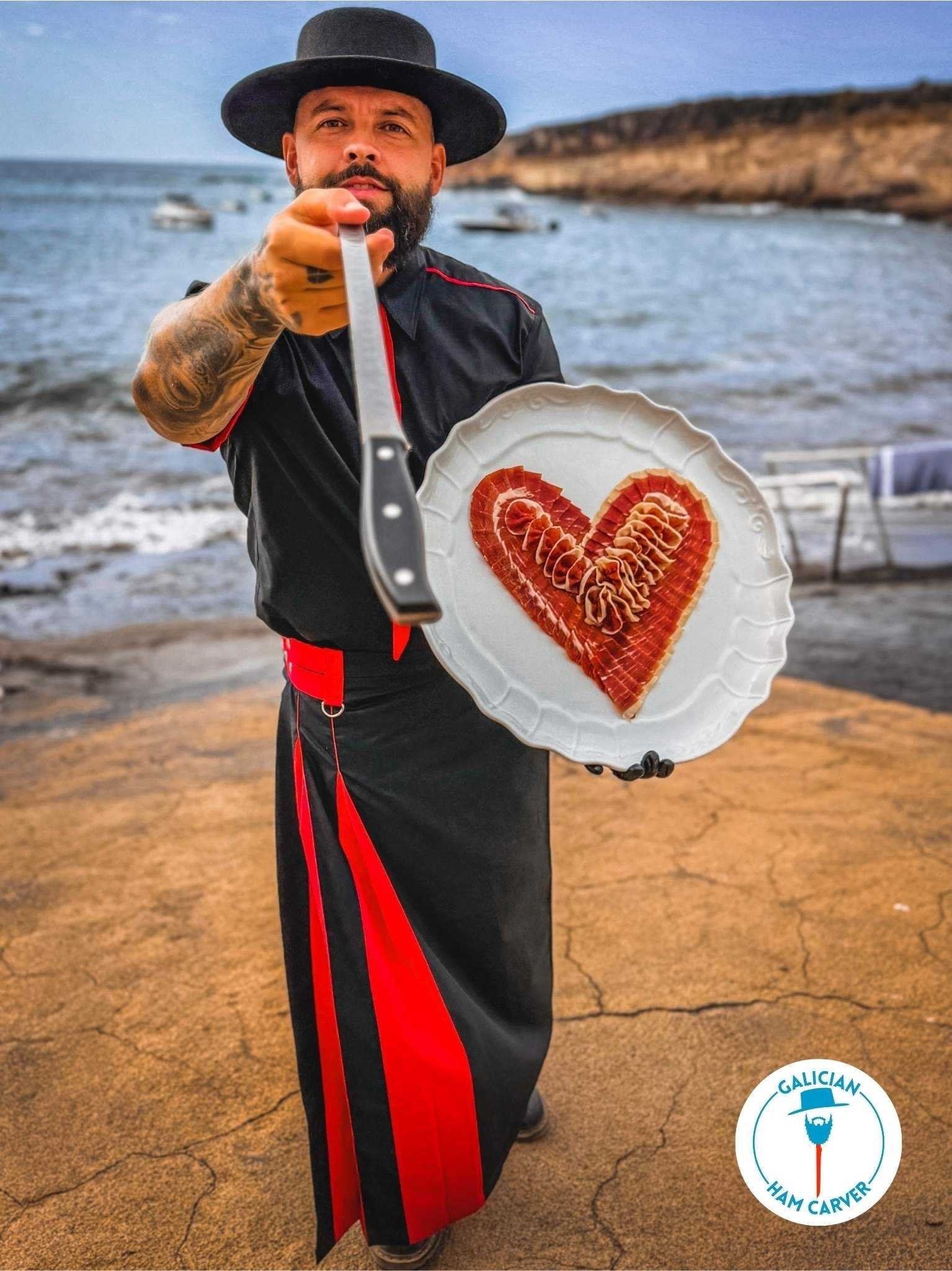 Corte artístico de jamón para bodas y eventos en Euskadi Cortador de jamón en Euskadi para bodas y eventos con Julio García Galician Ham Carver