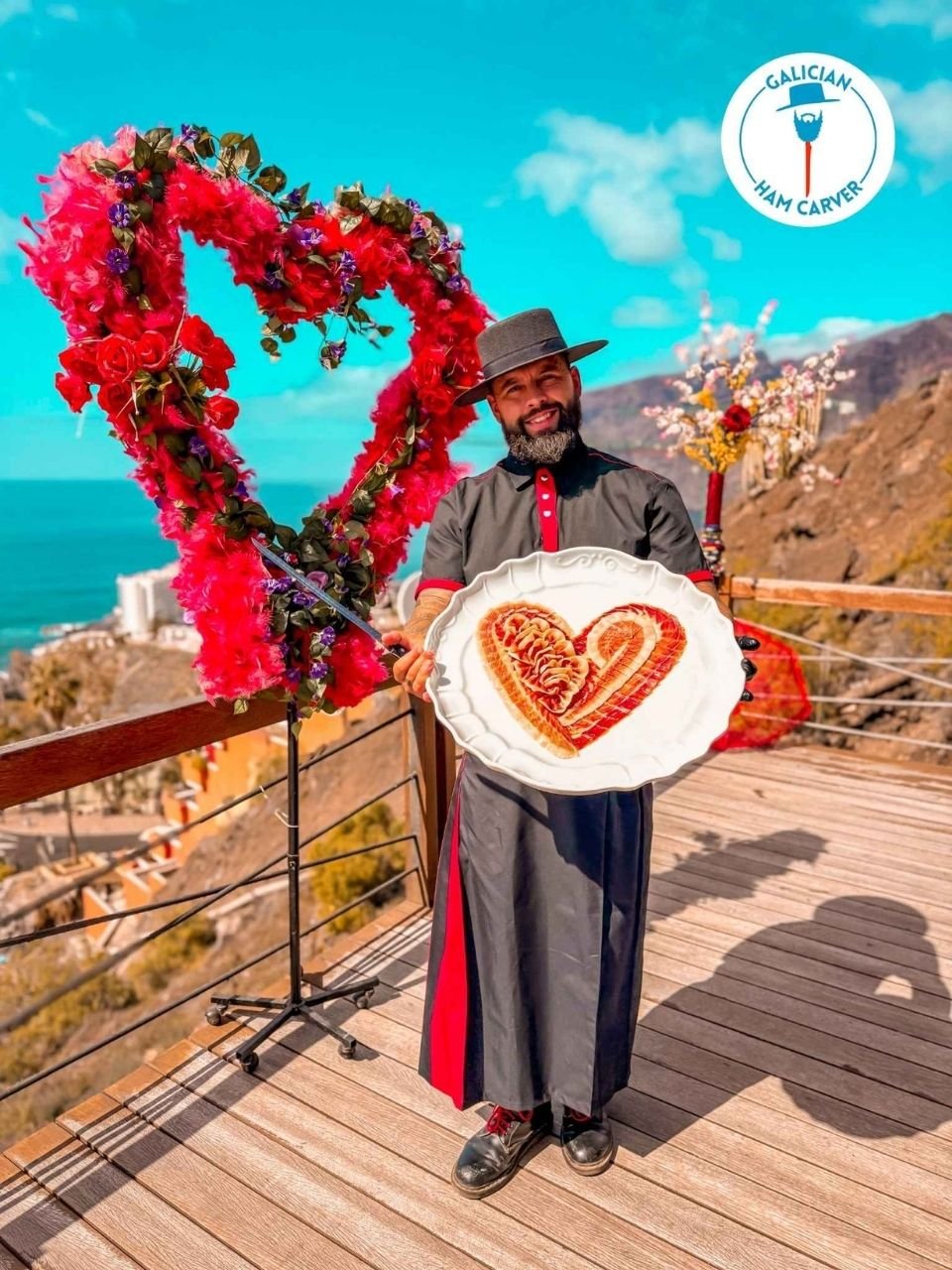 Show de corte artístico de jamón en Málaga · Galician Ham Carver Corte artístico de jamón para bodas y eventos en Málaga